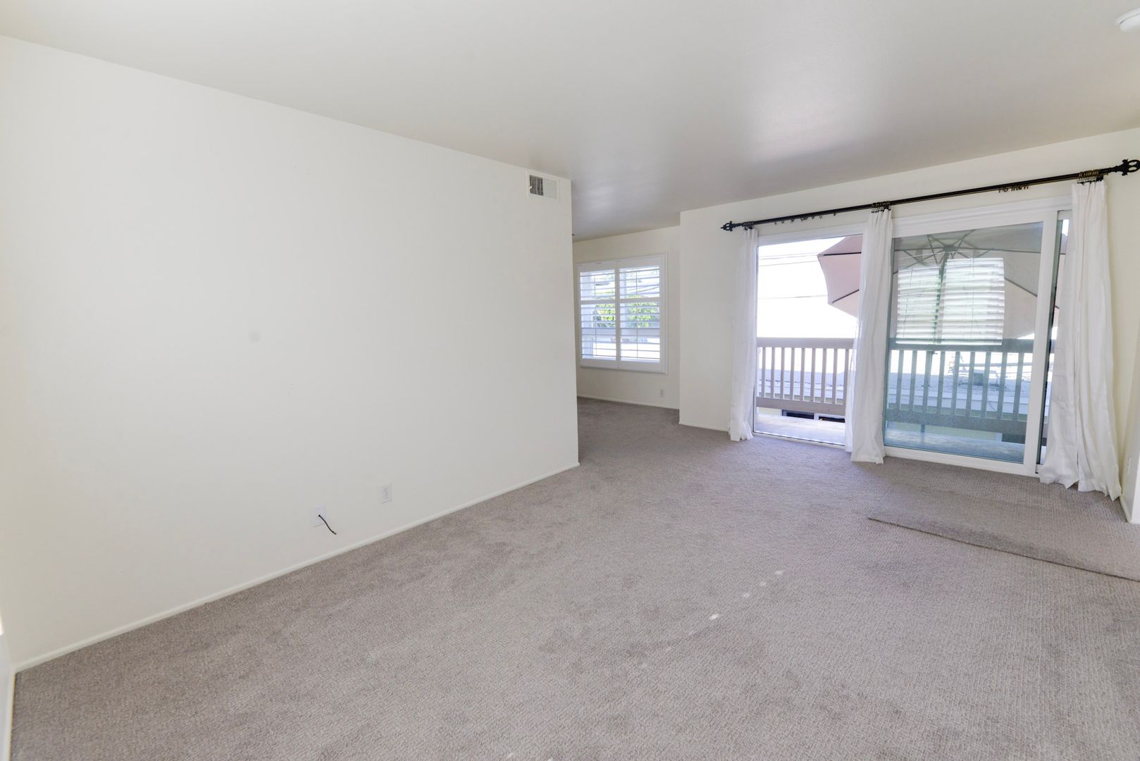 San Clemente Apartment: 236 Avenida Del Poniente