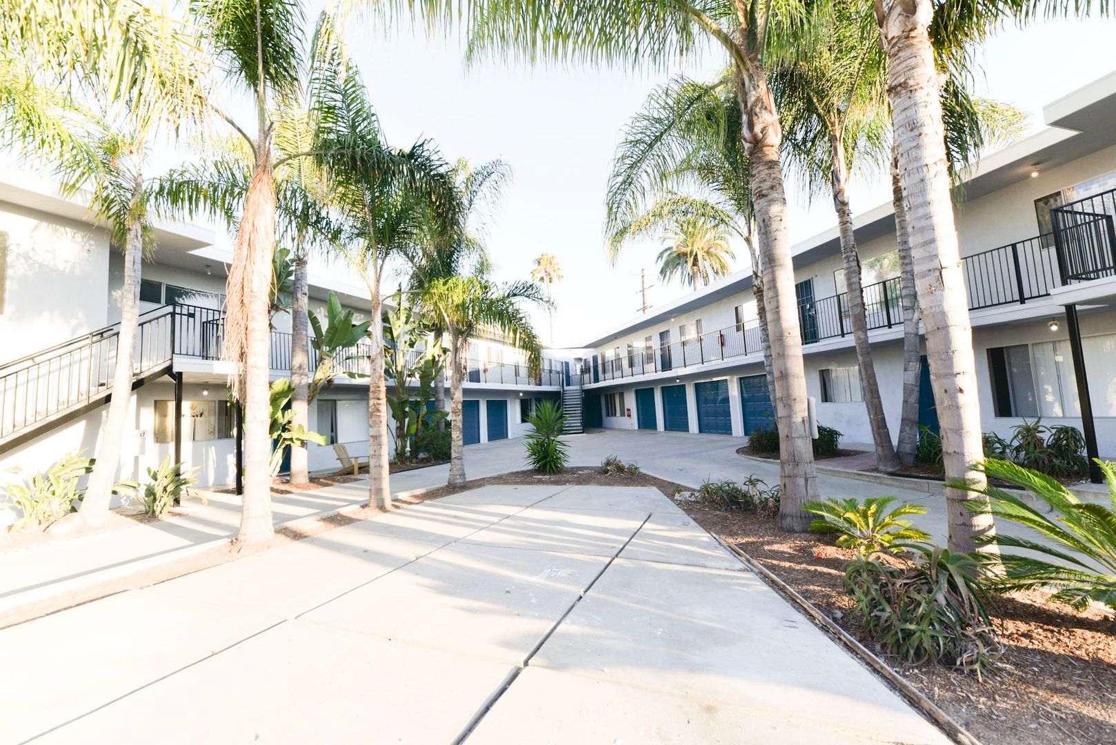 San Clemente Apartment: 247 Avenida Del Poniente