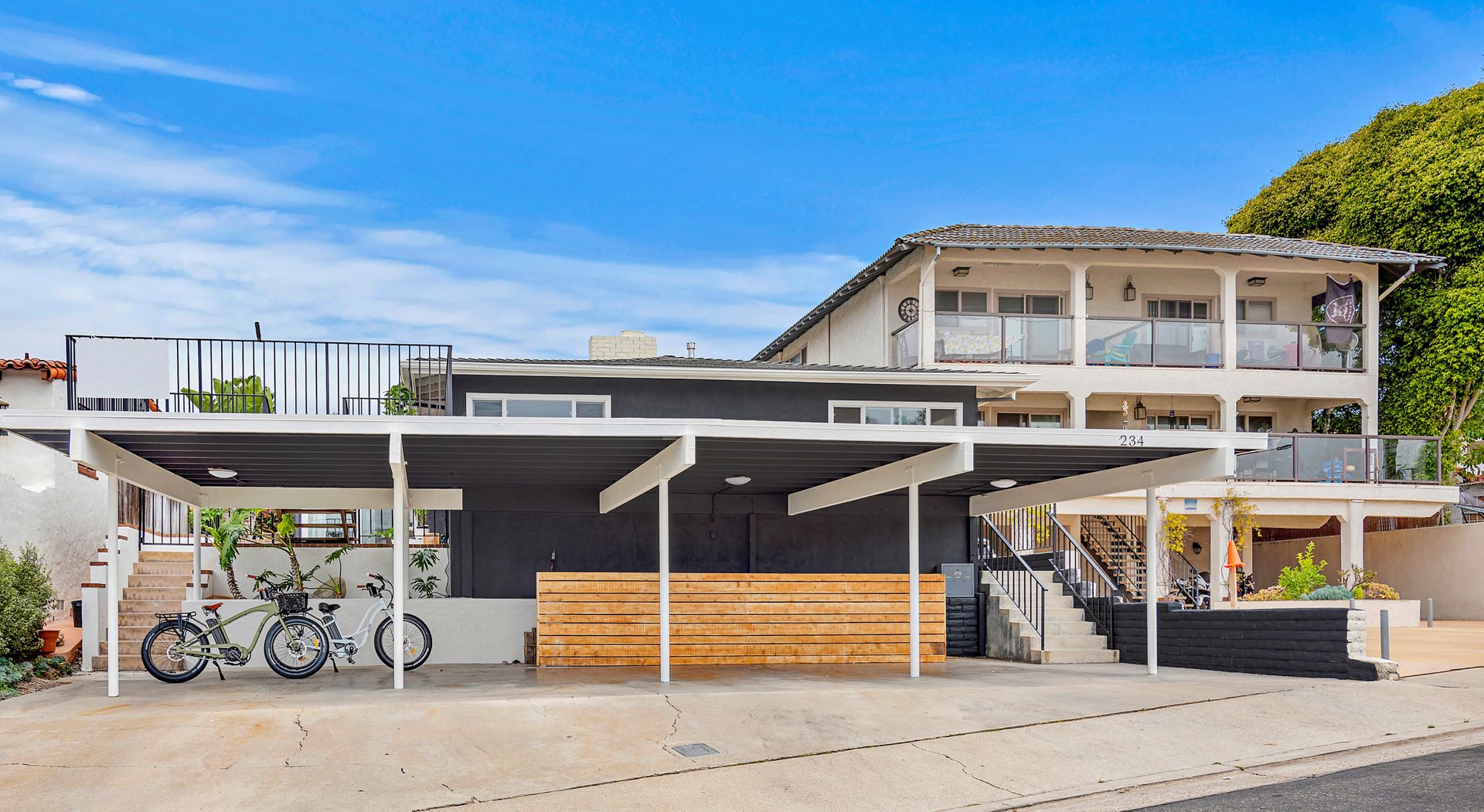 San Clemente Apartment: 234 W. Marquita