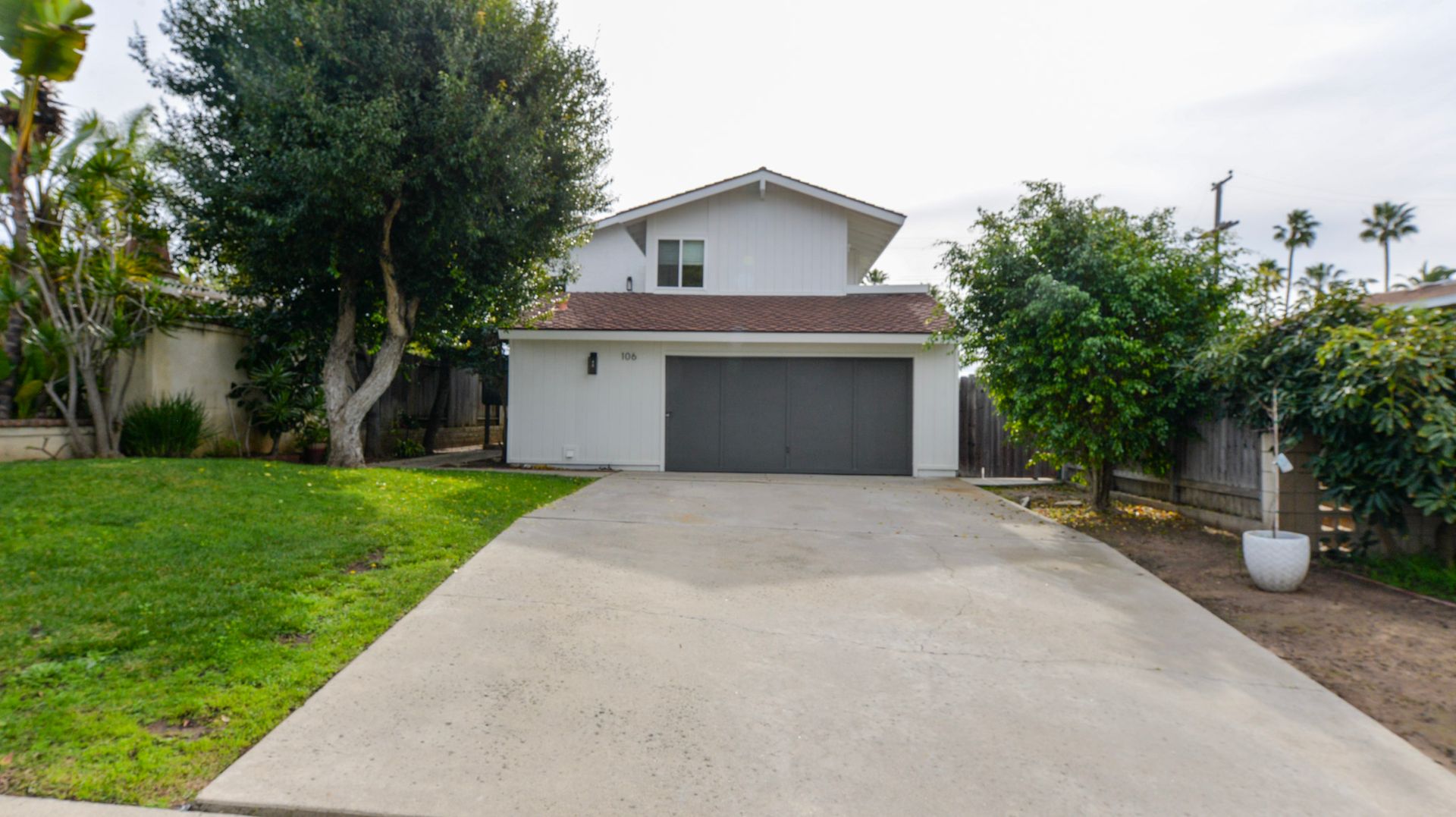 San Clemente Apartment: 106 Avenida Lucia