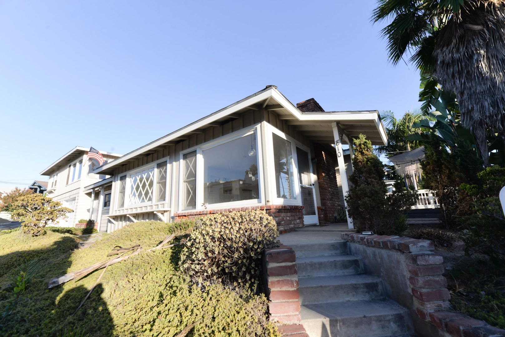 San Clemente Apartment: 810 Buena Vista