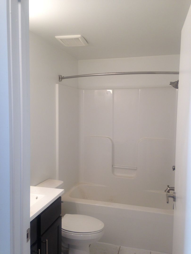 Lynchburg Apartment: 926 Commerce Street