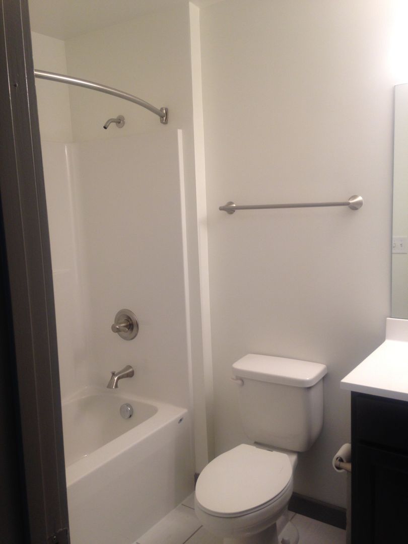 Lynchburg Apartment: 926 Commerce Street