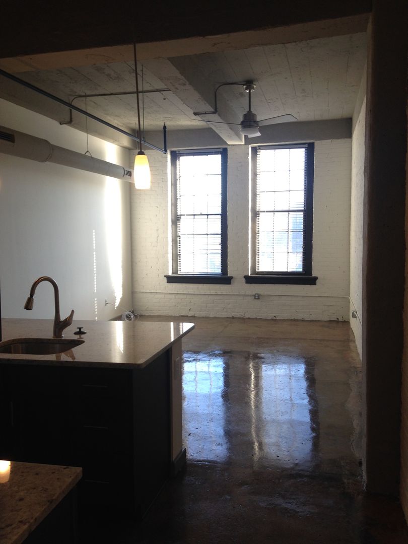 Lynchburg Apartment: 926 Commerce Street