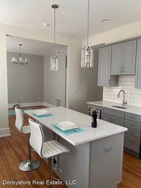 1BR Historic Downtown Apartment | Walkable Lynchburg Location – photo 1