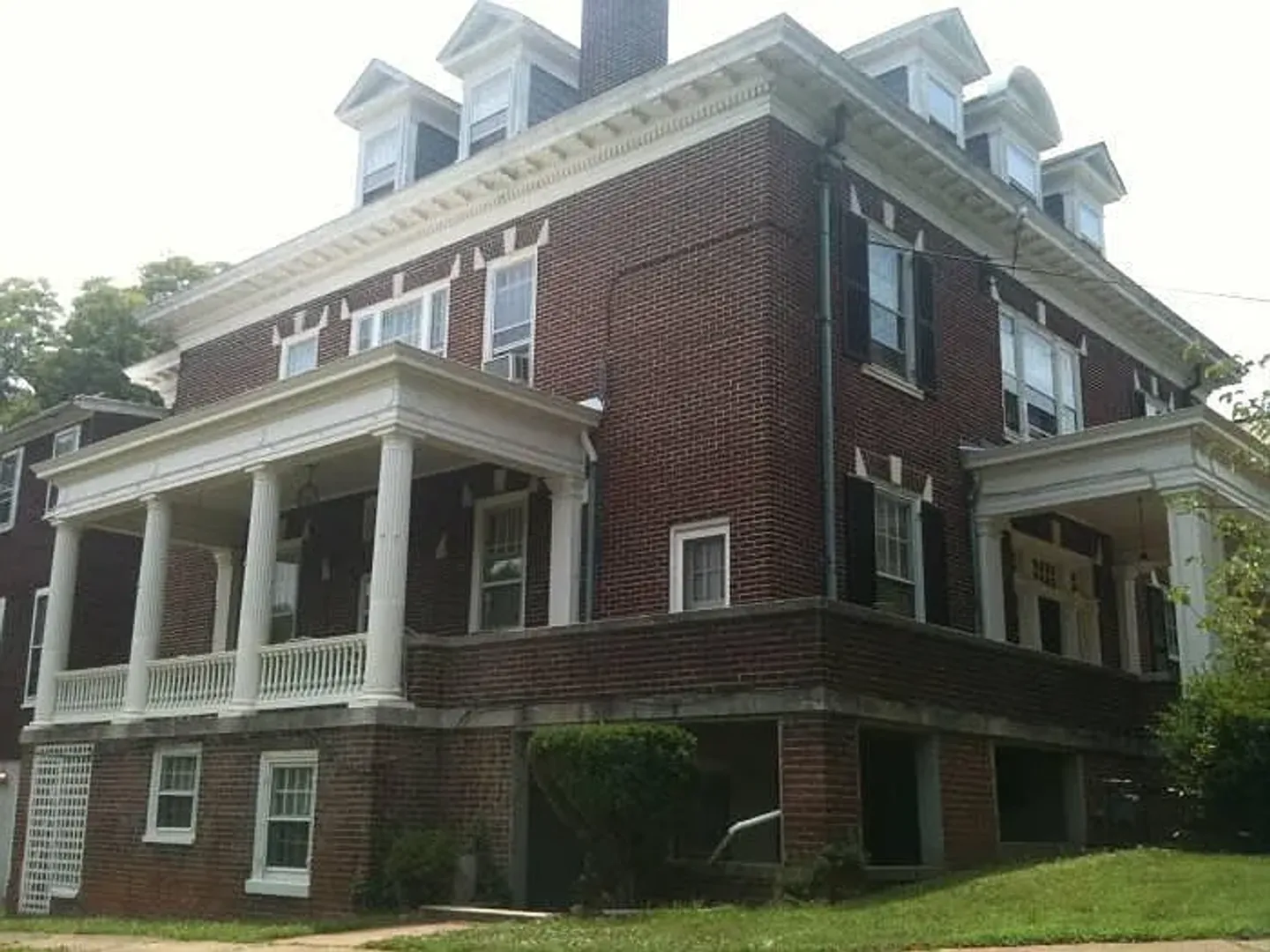 Lynchburg Apartment: 310 & 312 Washington Street