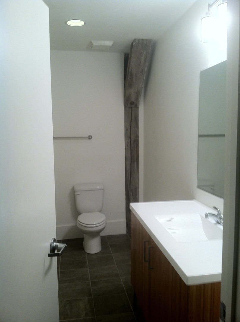 Lynchburg Apartment: 1001 Jefferson Street