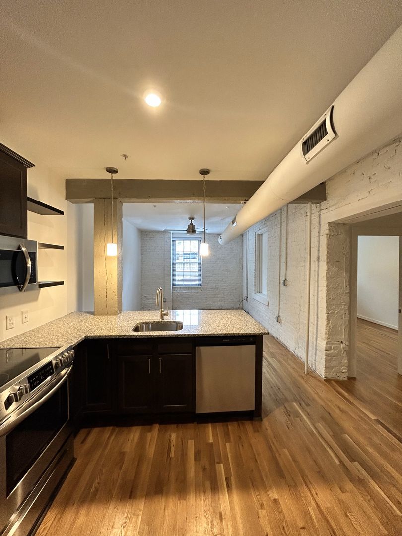 Lynchburg Apartment: 41 Cabell Street