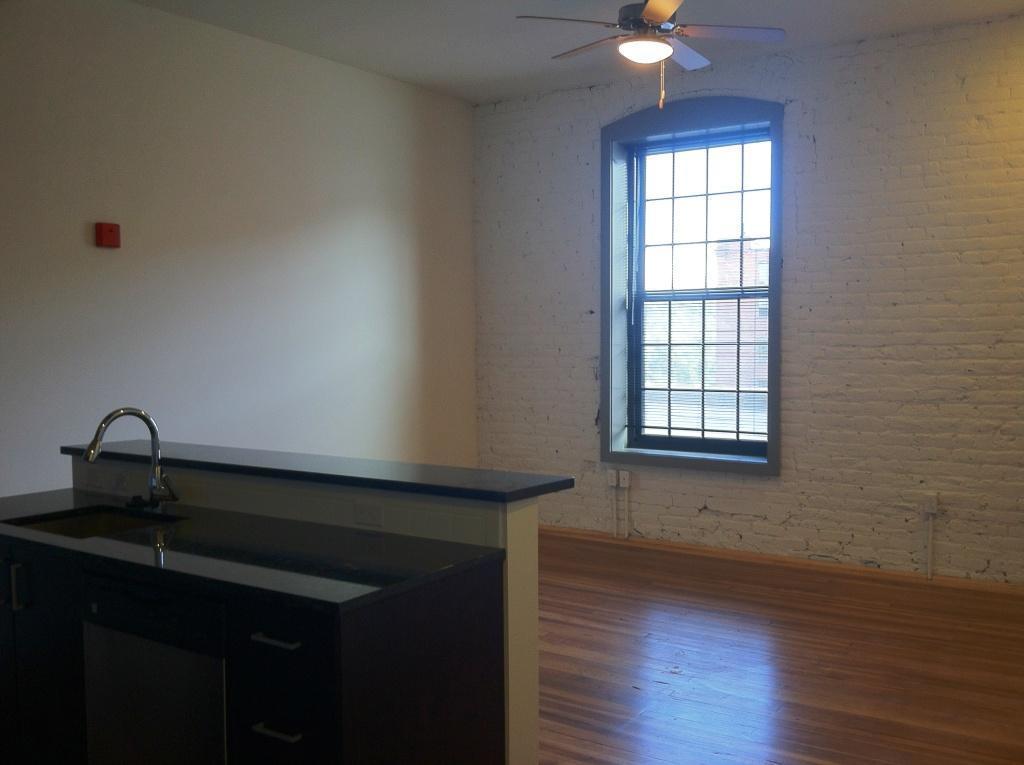 Lynchburg Apartment: 1001 Jefferson Street