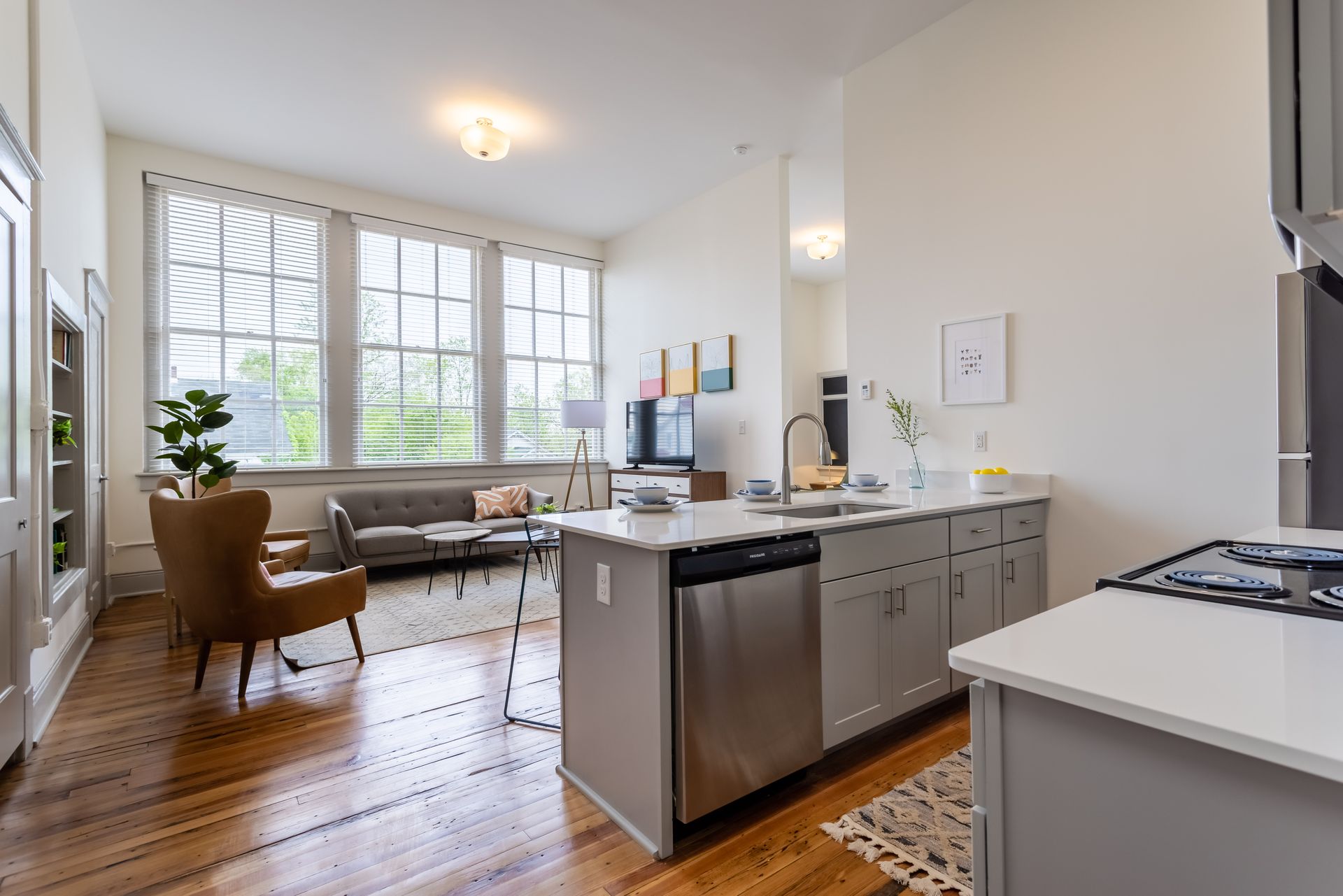 Madison Heights Apartment: 123 Phelps Road