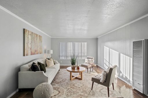 *COMING SOON** - 1 BEDROOM APARTMENT WITH MOVE IN SPECIAL FOR A LIMITED TIME ONLY!! * – photo 1