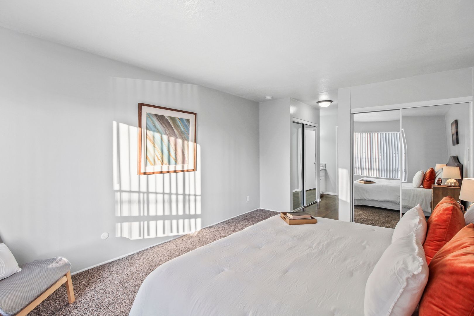 Villa Marseilles Apartments 15 of 43