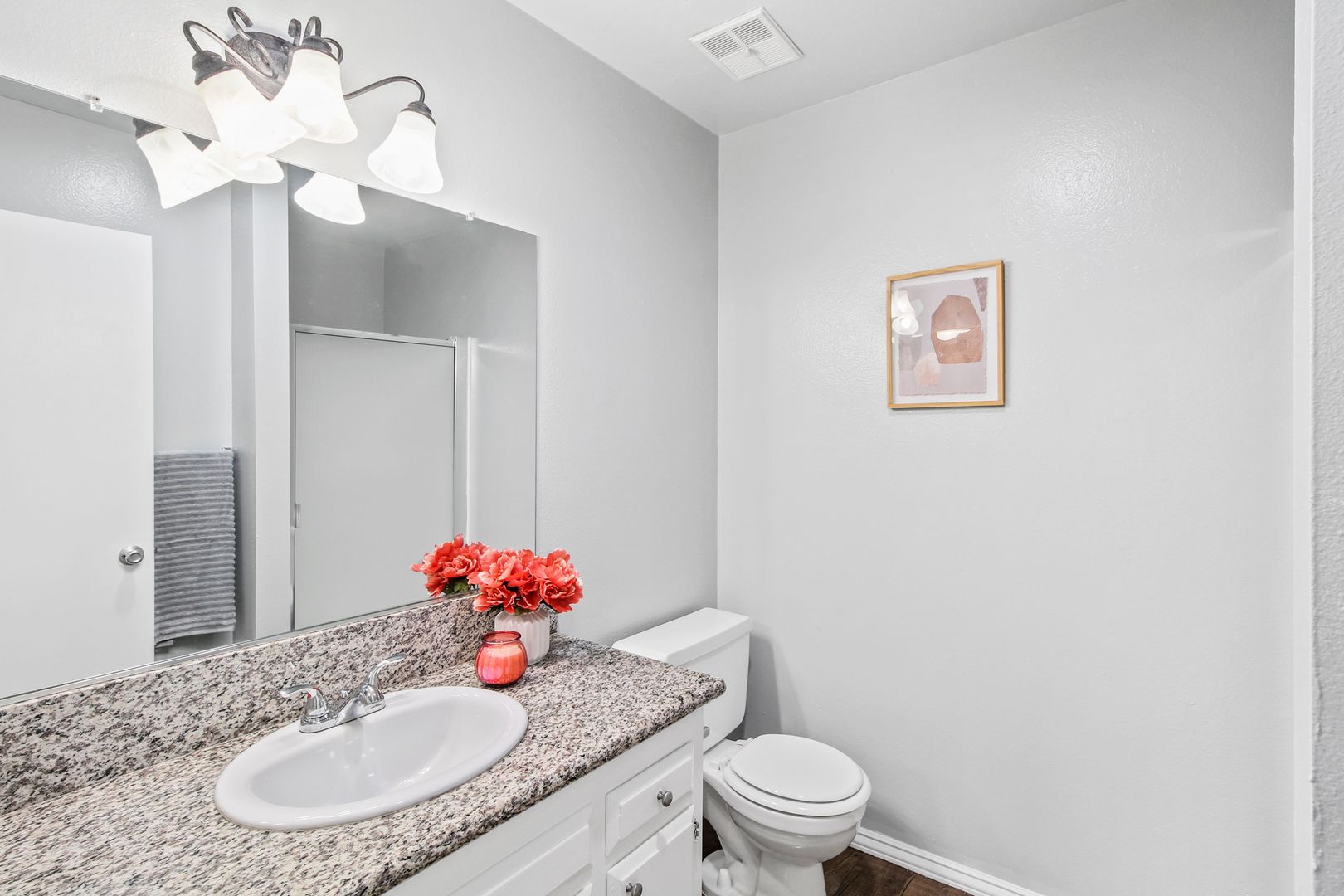 Villa Marseilles Apartments 12 of 12