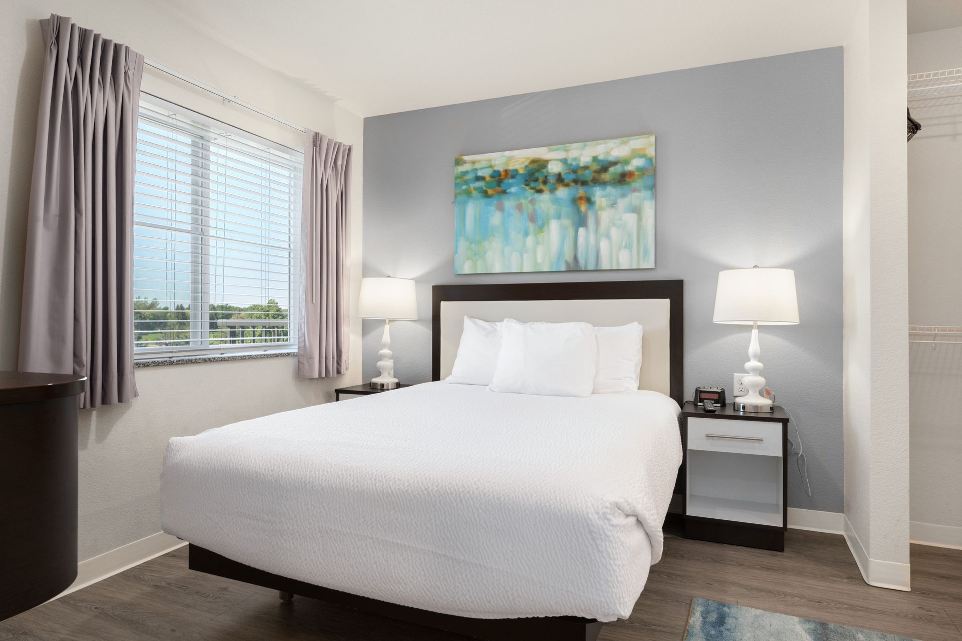 Plymouth Apartment: 10050 59th Ave N