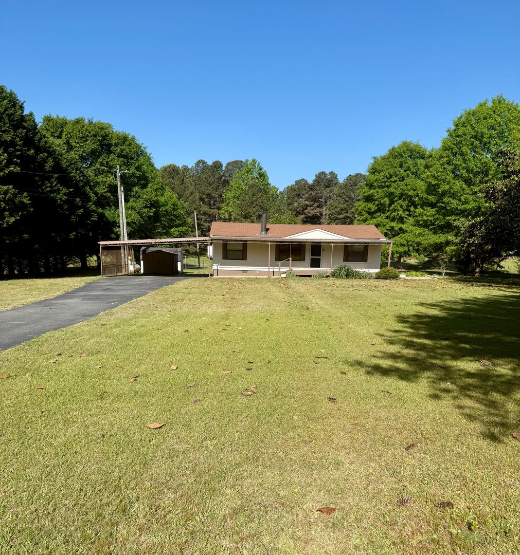Griffin House: 491 Johnny Cut Rd.