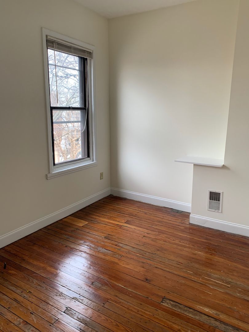 Philadelphia House: 4626 Linmore Ave.