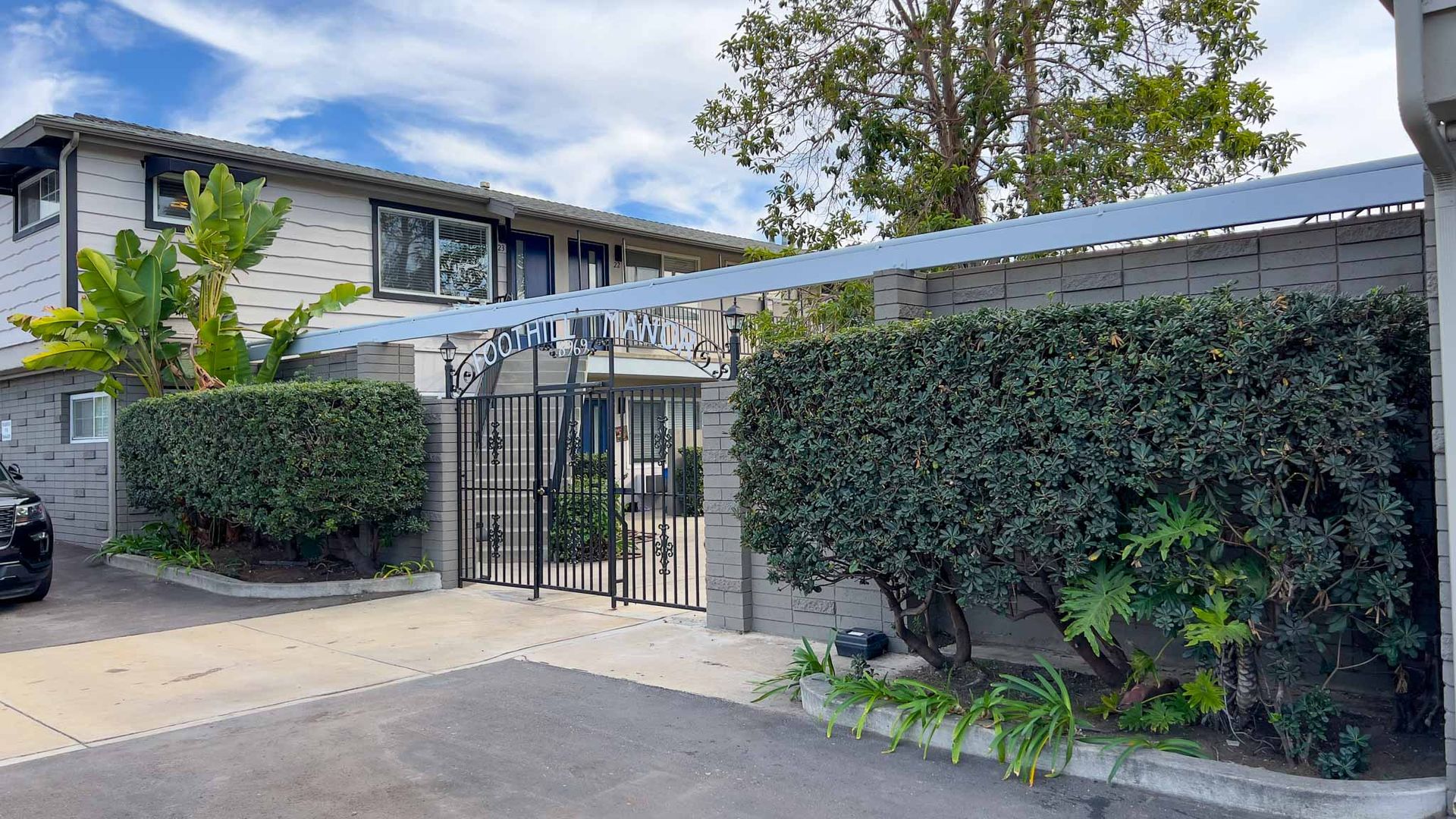 La Mesa Apartment: 8969 Grossmont Blvd.