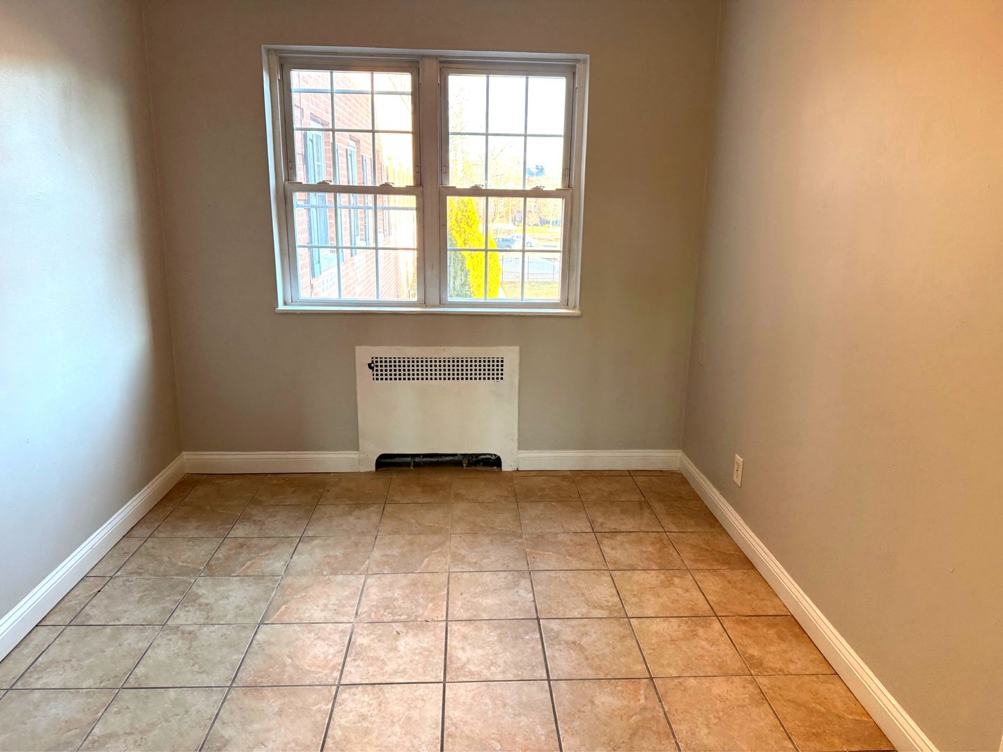Hartford Apartment: 35-41 Niles Street
