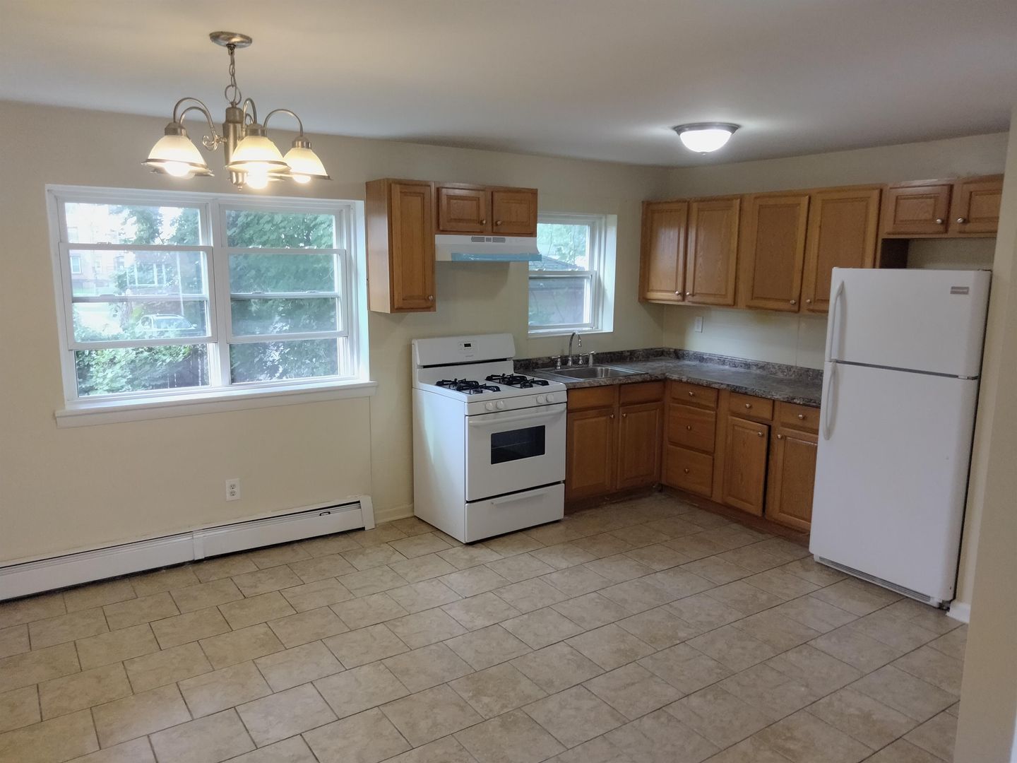Hartford Apartment: 29 Annawan Street