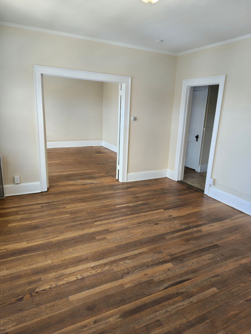 Hartford Apartment: 9-11 Chapman Street