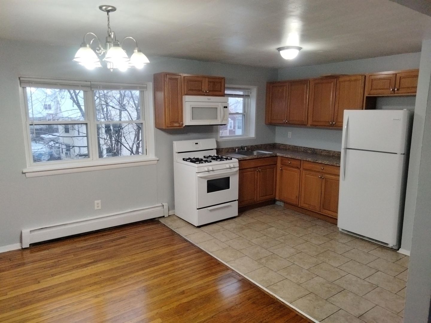 Hartford Apartment: 29 Annawan Street