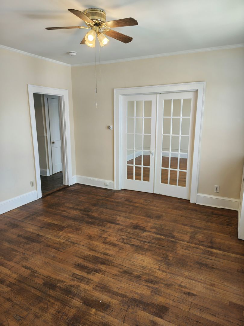 Hartford Apartment: 9-11 Chapman Street