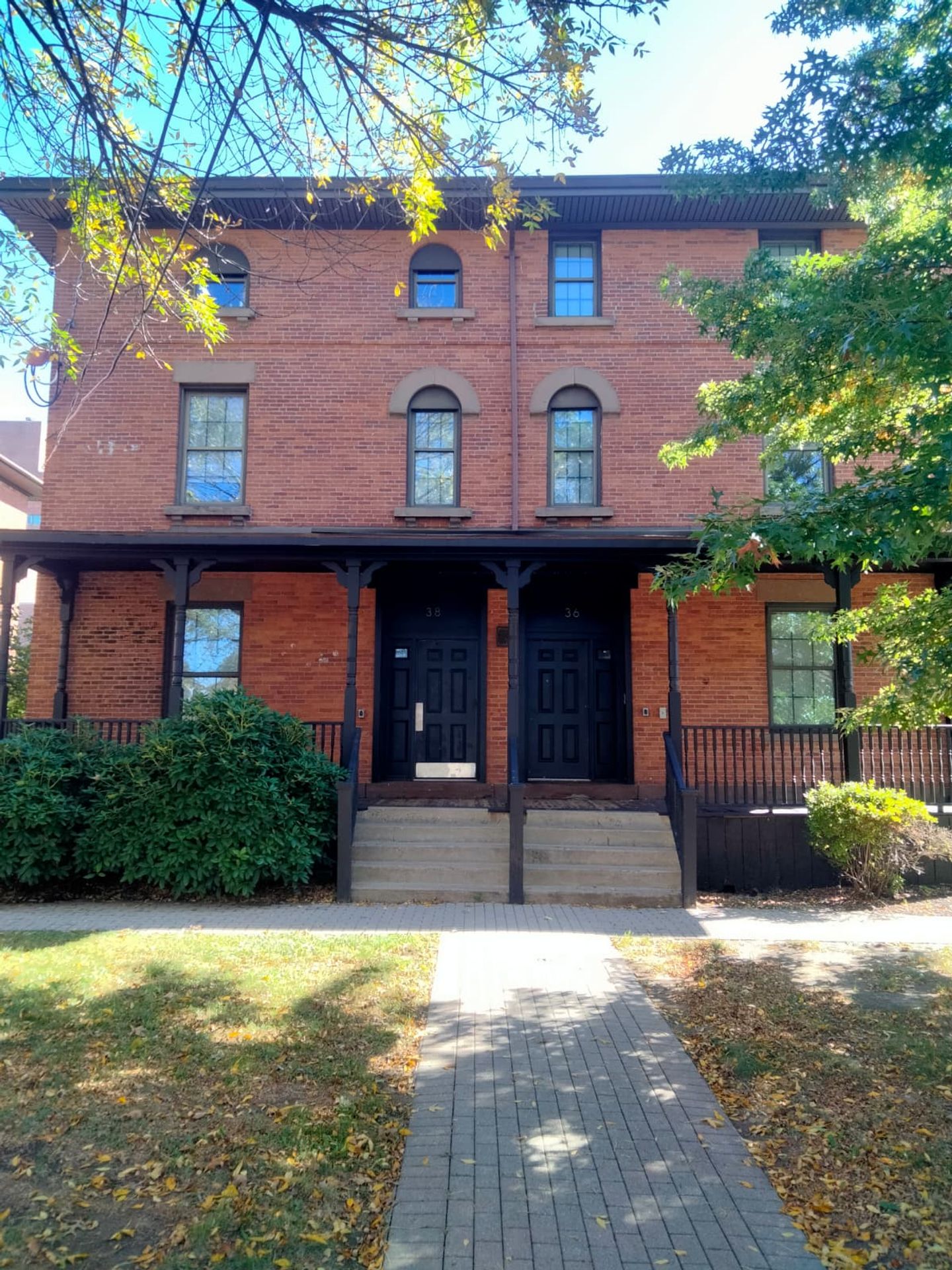 Hartford Apartment: 36 Imlay Street