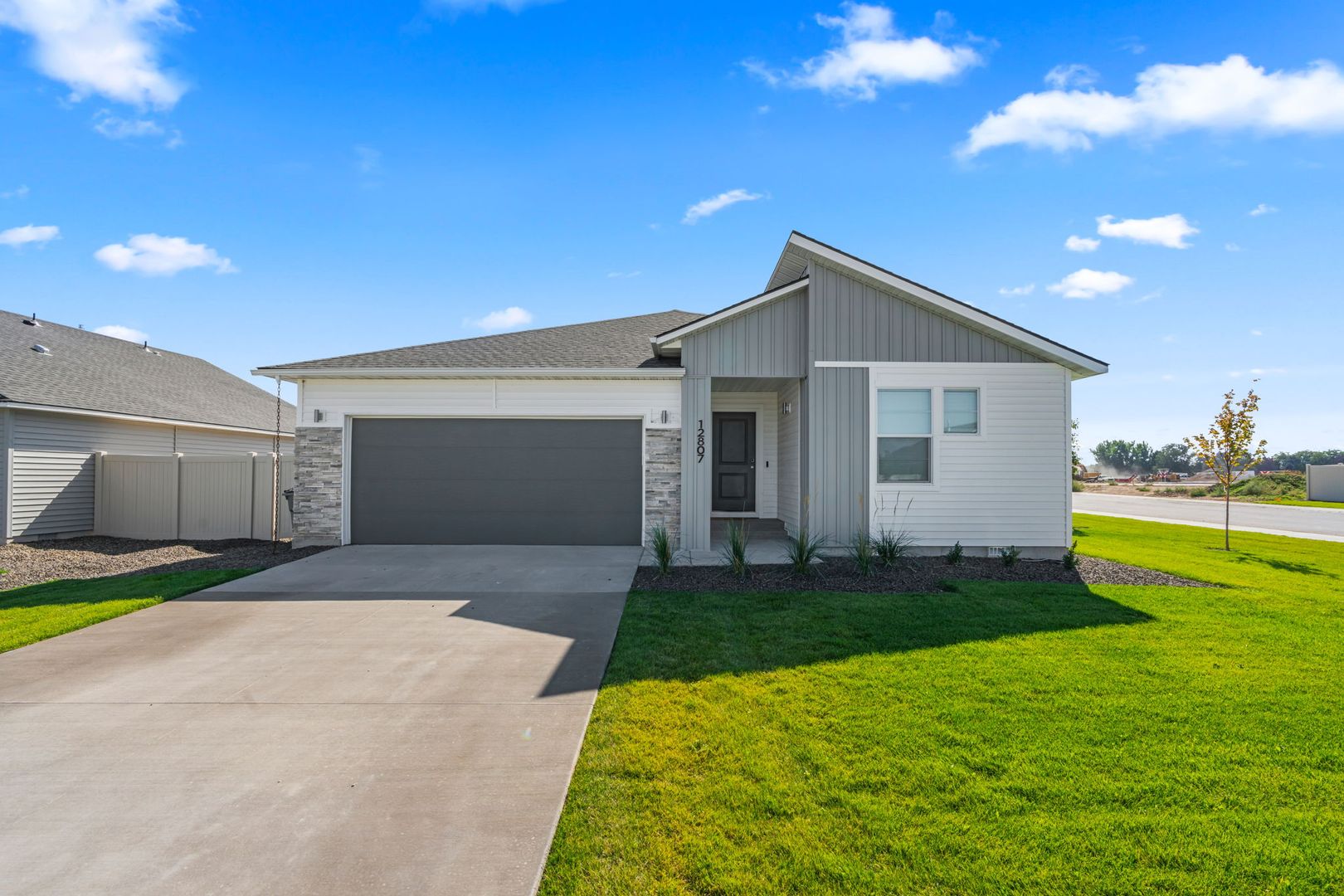 Caldwell House: 12807 Carkhill St