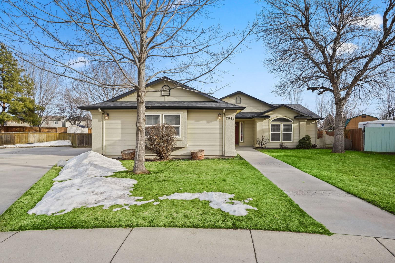 Meridian House: 2643 E Apricot Court