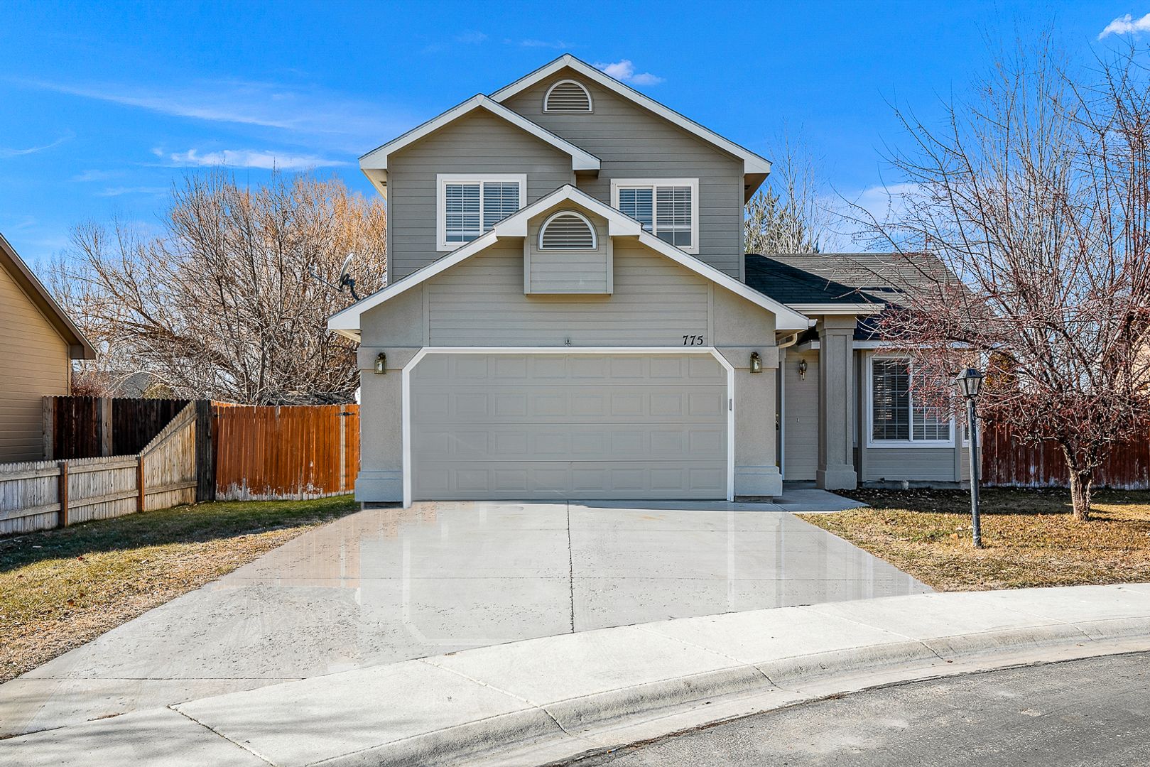 Star House: 775 N Cygnus Pl