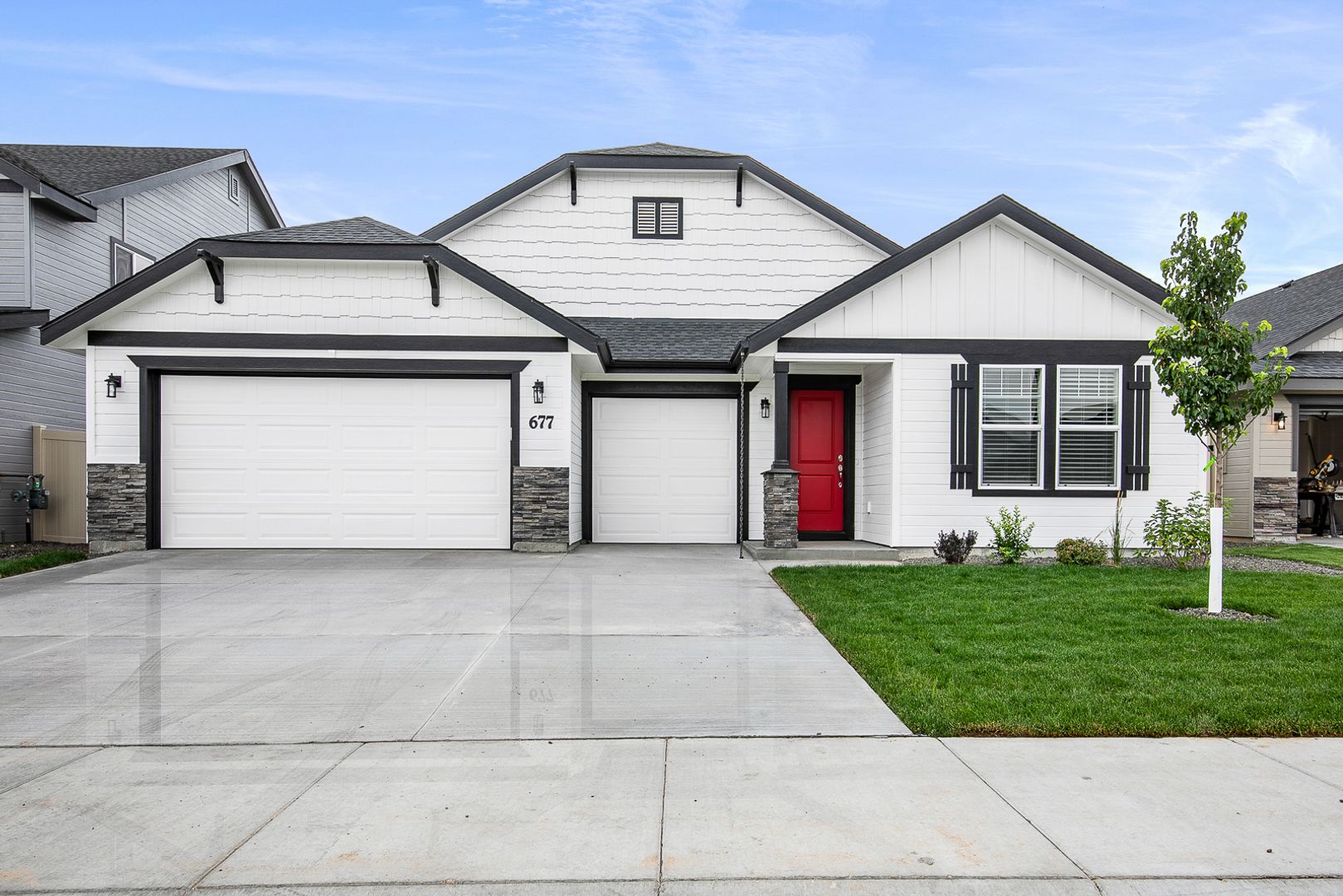 Kuna House: 677 E Taper St