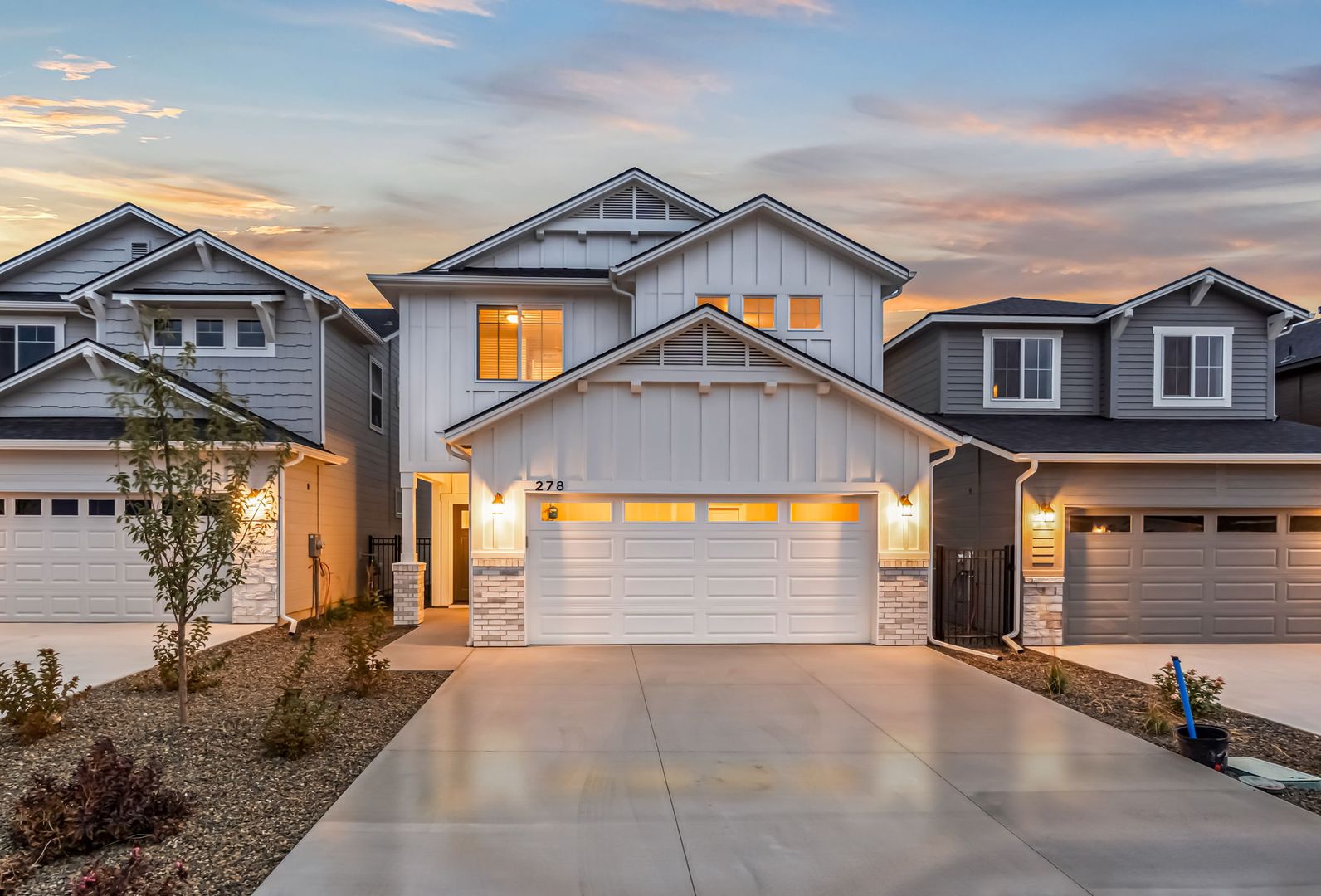 Meridian House: 278 W Broyhill Street