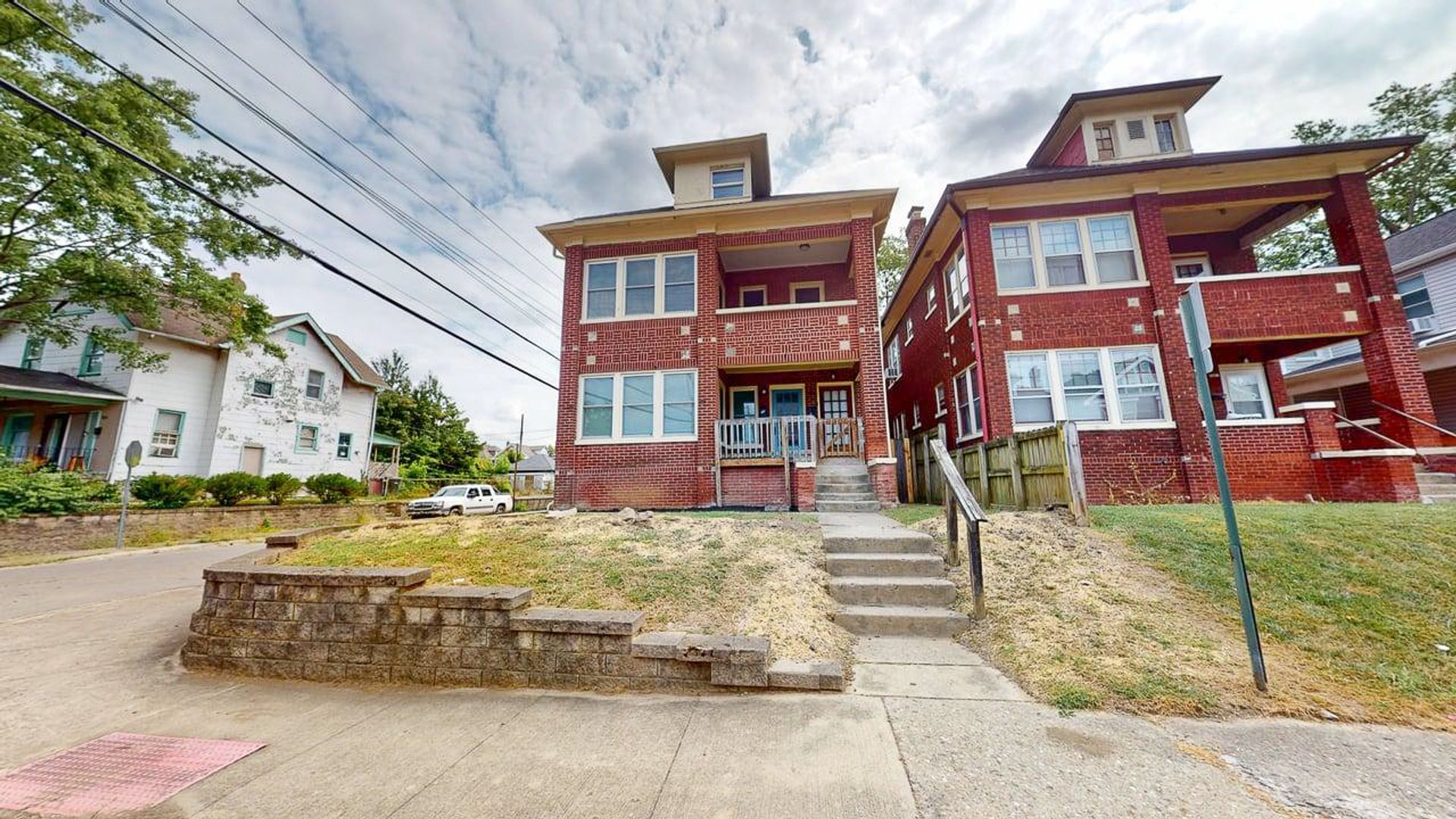 Columbus Condo: 978 Linwood Avenue