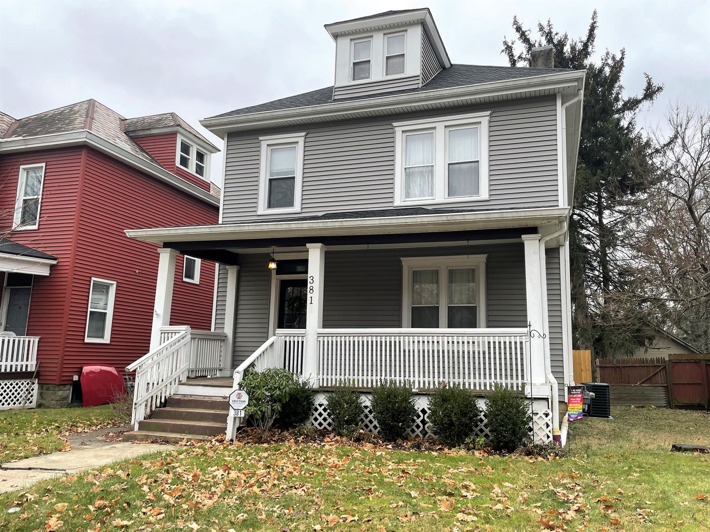 Columbus House: 381 Alden Avenue