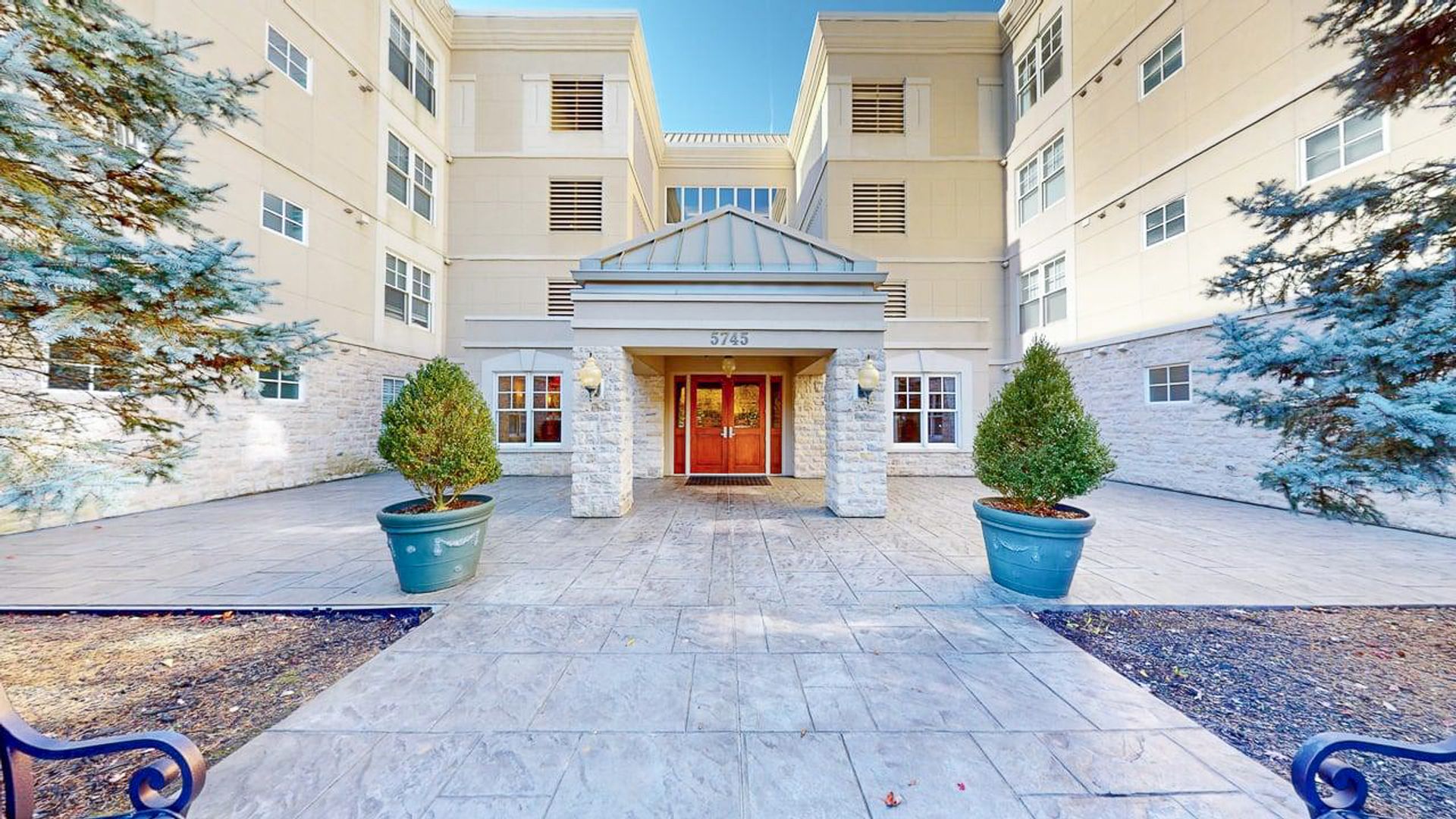 Dublin Condo: 5745 NewBank Circle, Suite 202