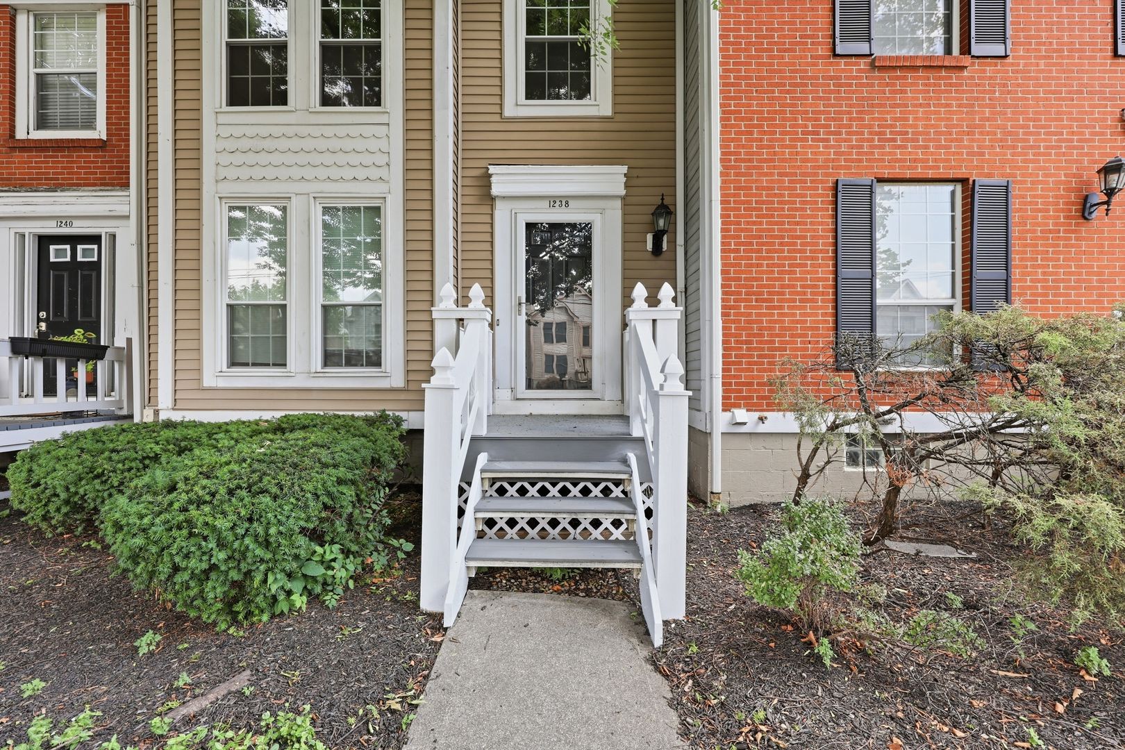 Columbus Townhome: 1238 Michigan Avenue