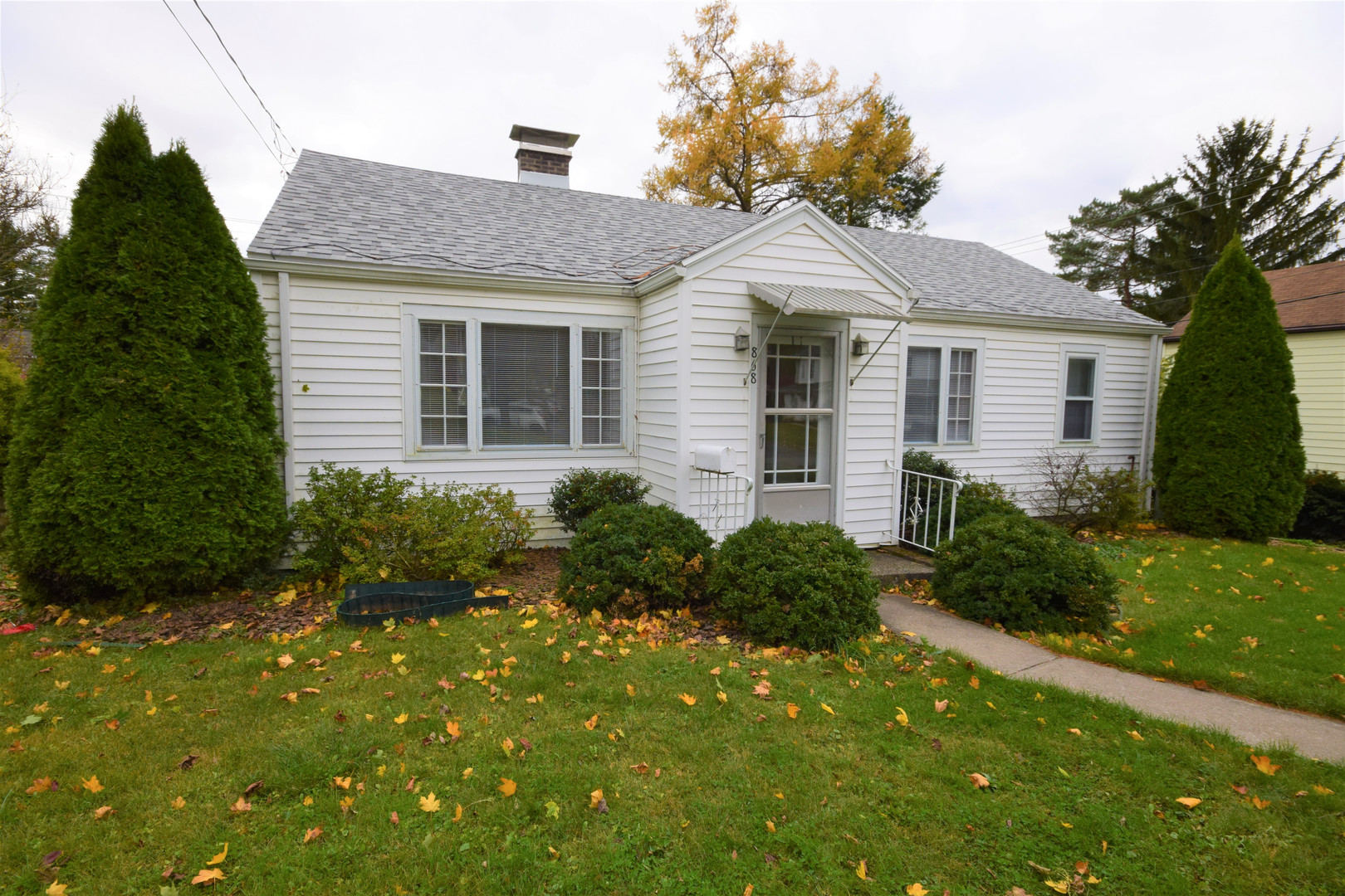 State College House: 868 North Allen Street