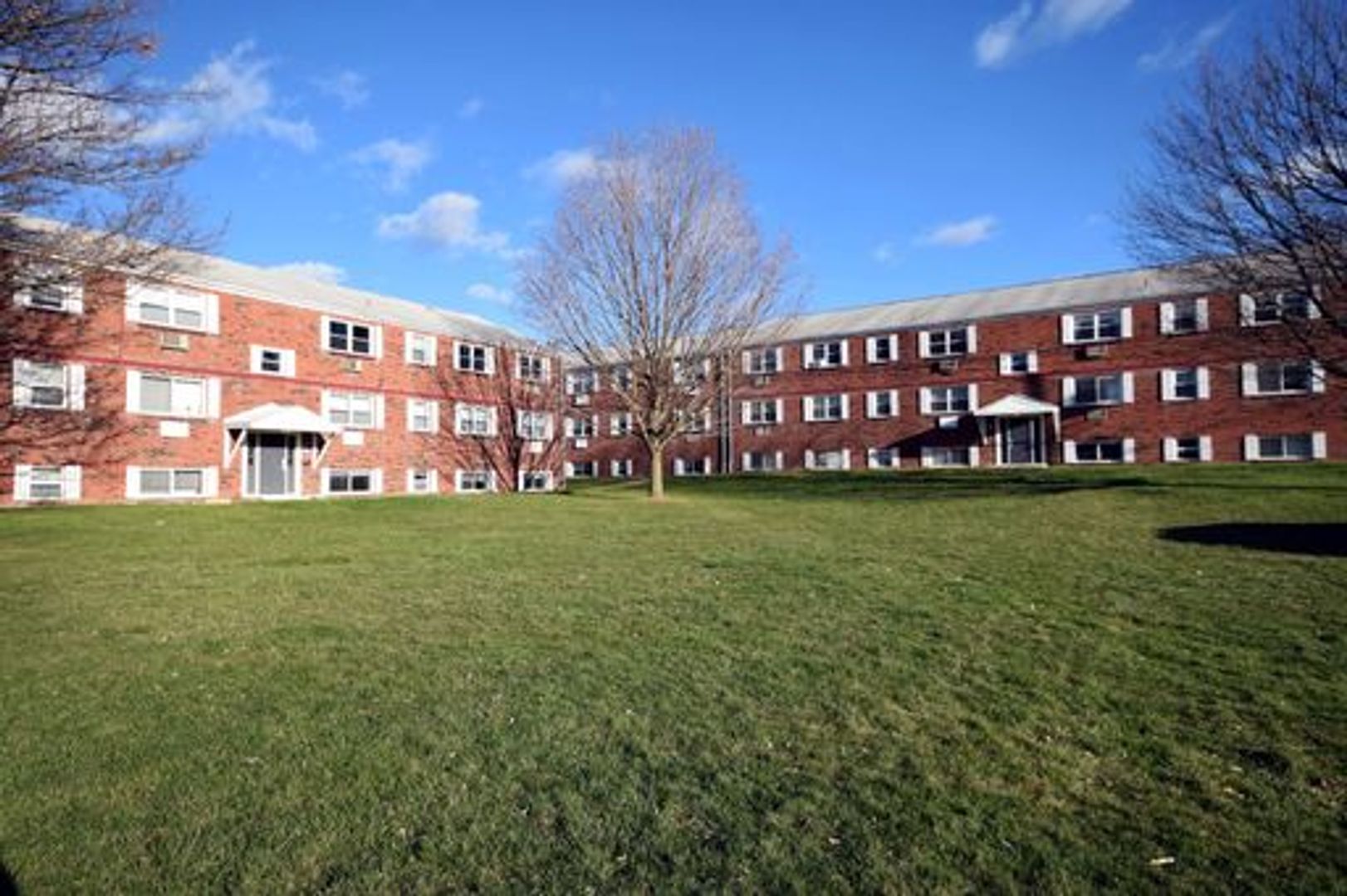 State College Apartment: 424 Waupelani Drive