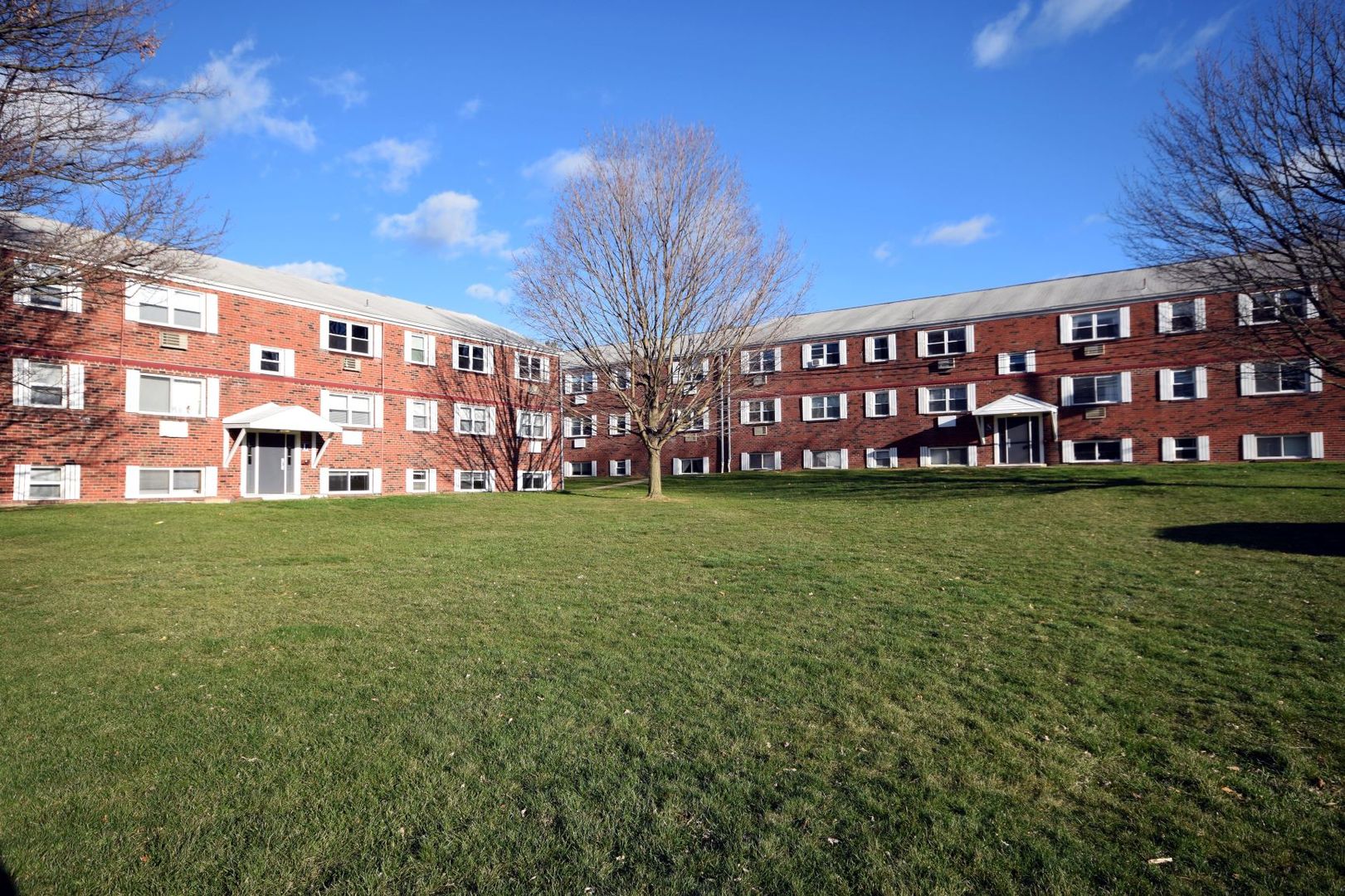 State College Apartment: 424 Waupelani Drive