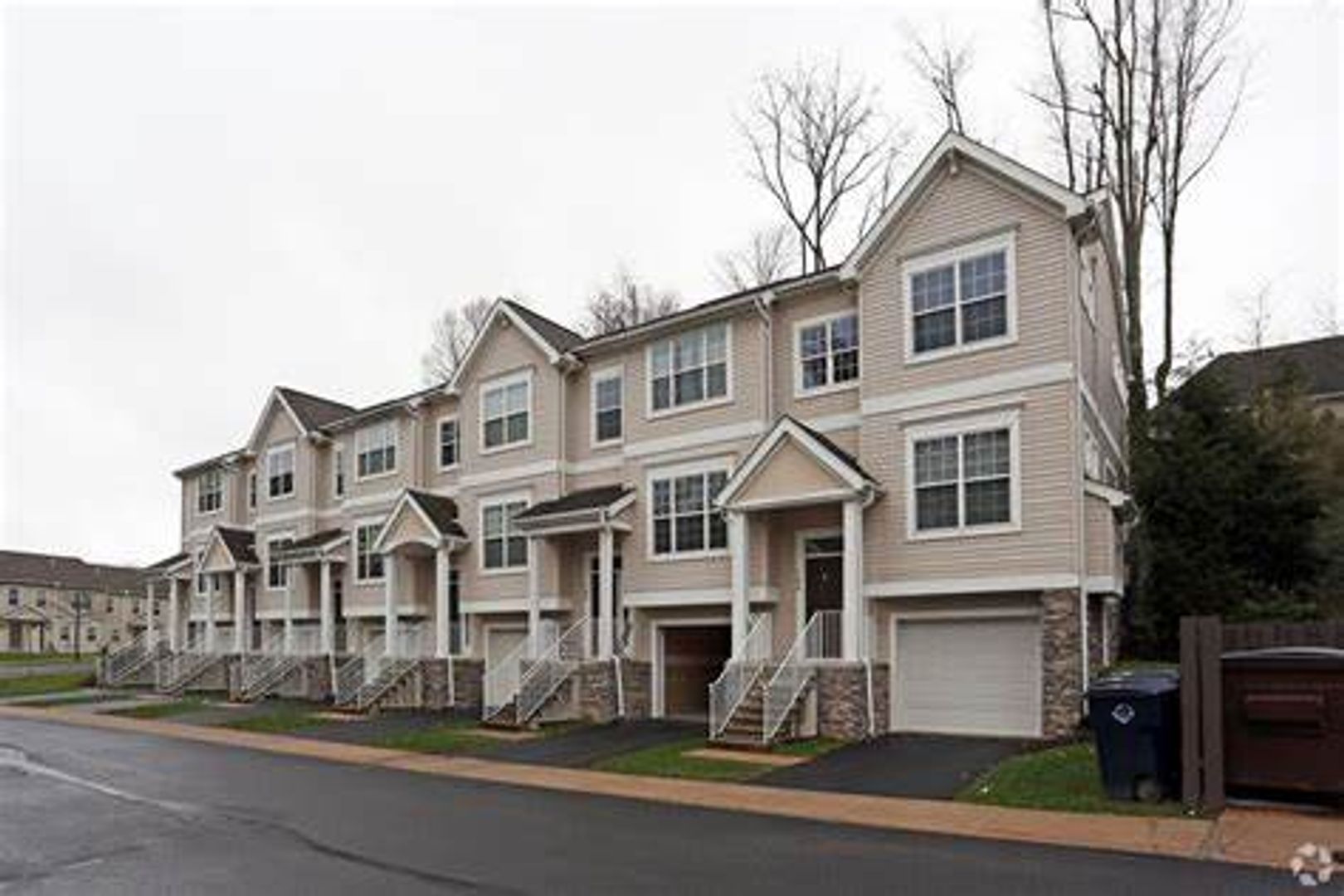 State College Apartment: 1120 Teaberry Lane