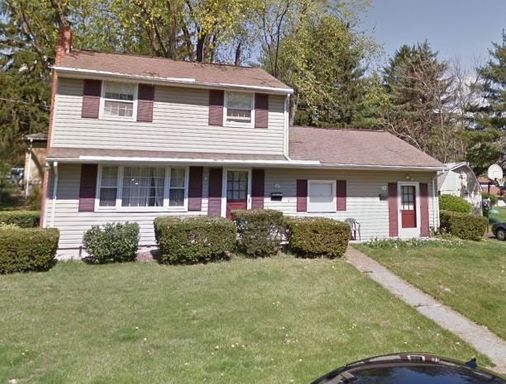 3 bedroom professional house for rent State College – photo 1