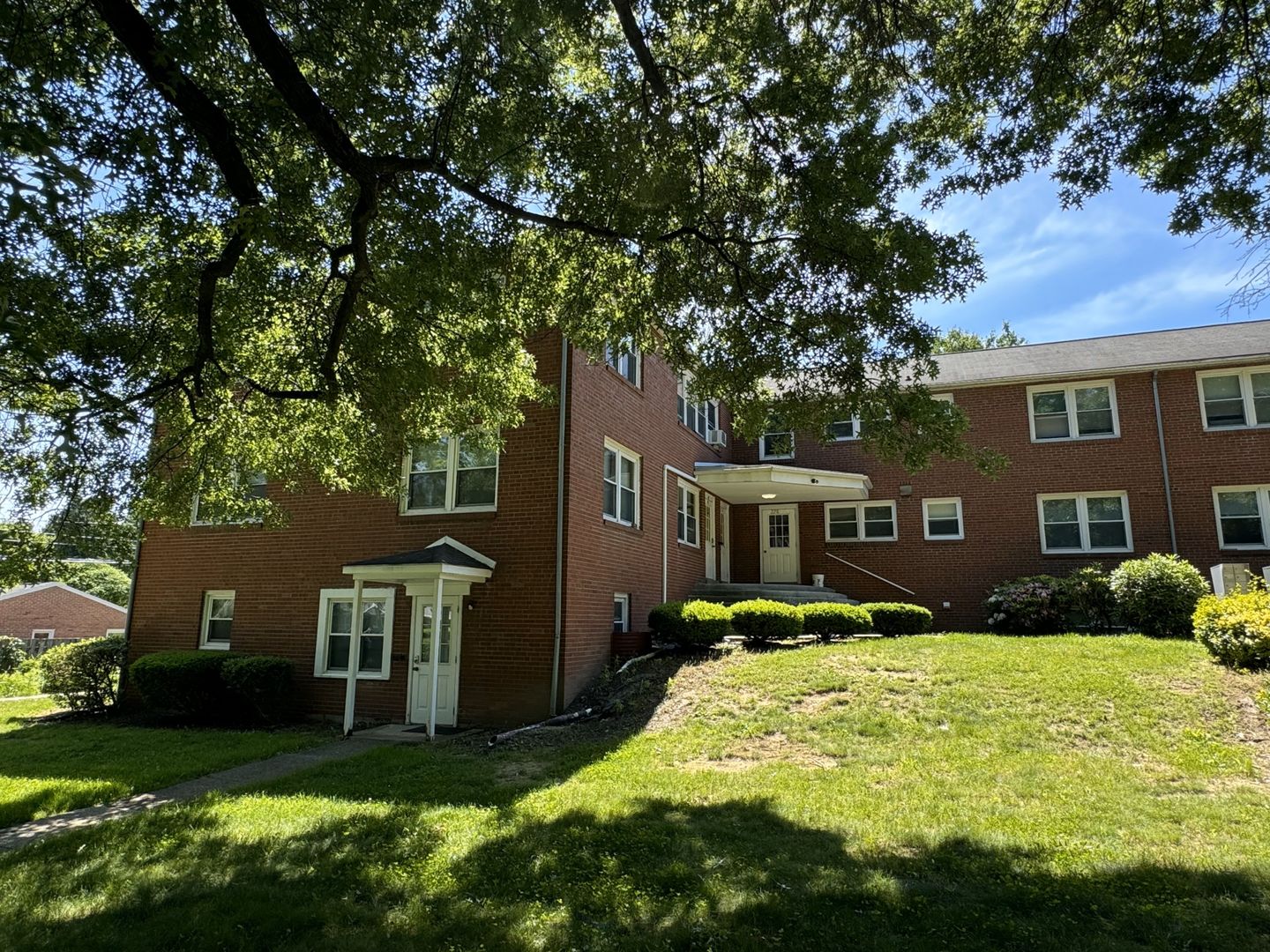 State College Apartment: 200 Bradley Avenue