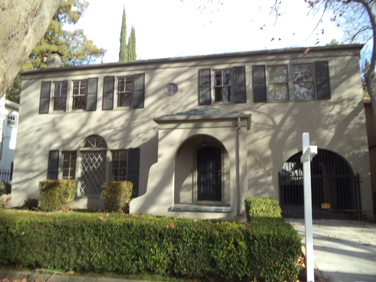 SACRAMENTO House: 3239 E. CURTIS DRIVE