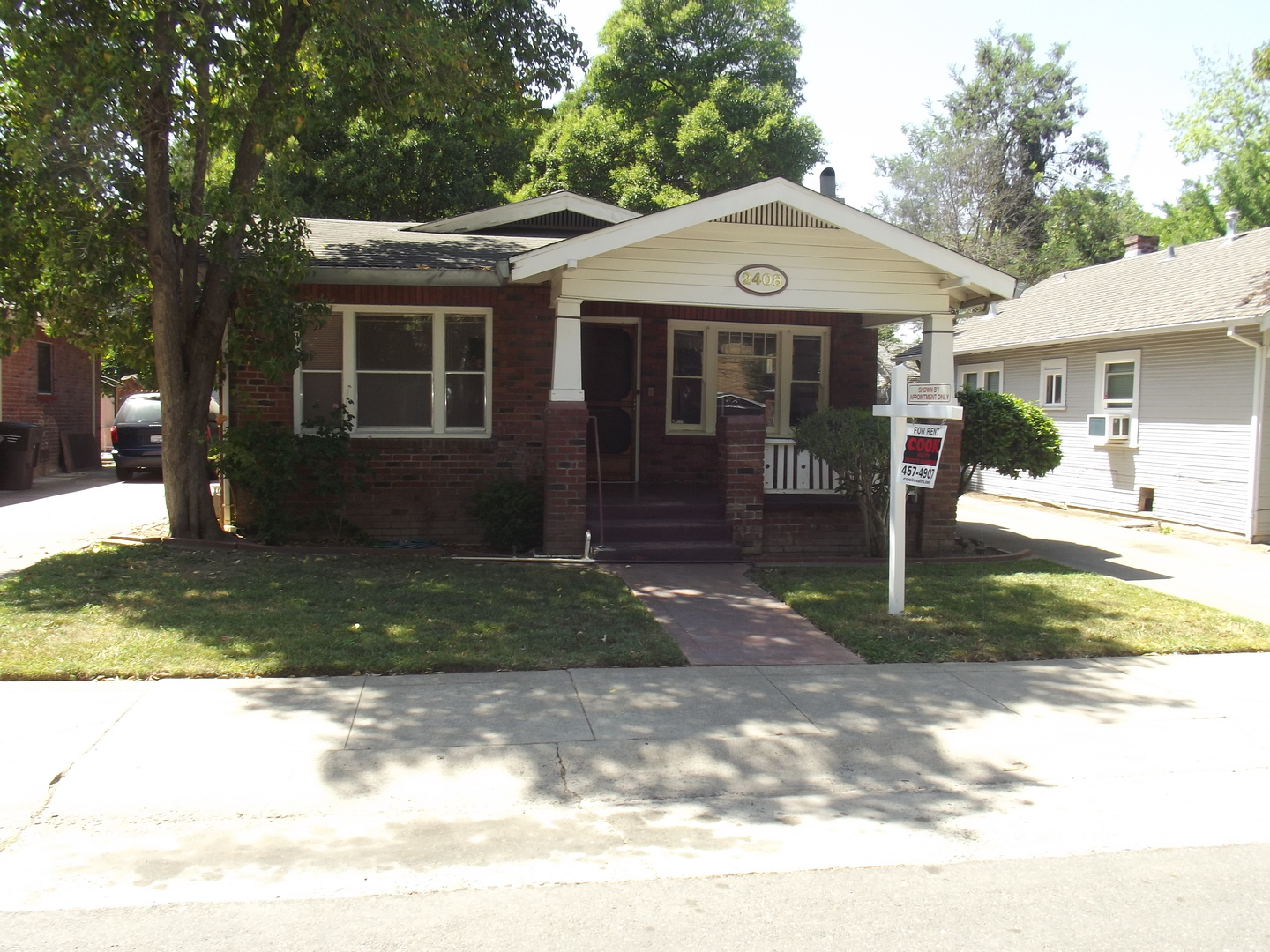 SACRAMENTO House: 2408 42ND STREET