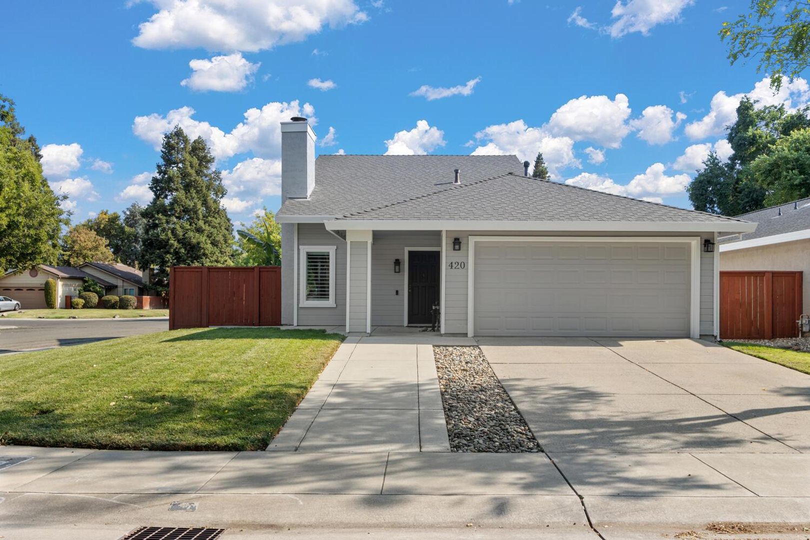 SACRAMENTO House: 420 SEAGULL WAY