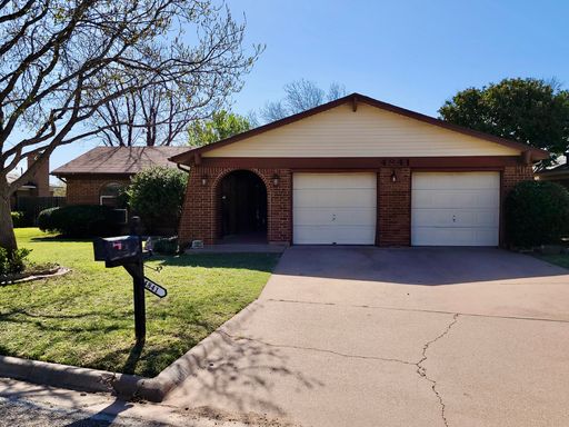 4841 Oaklawn – photo 1