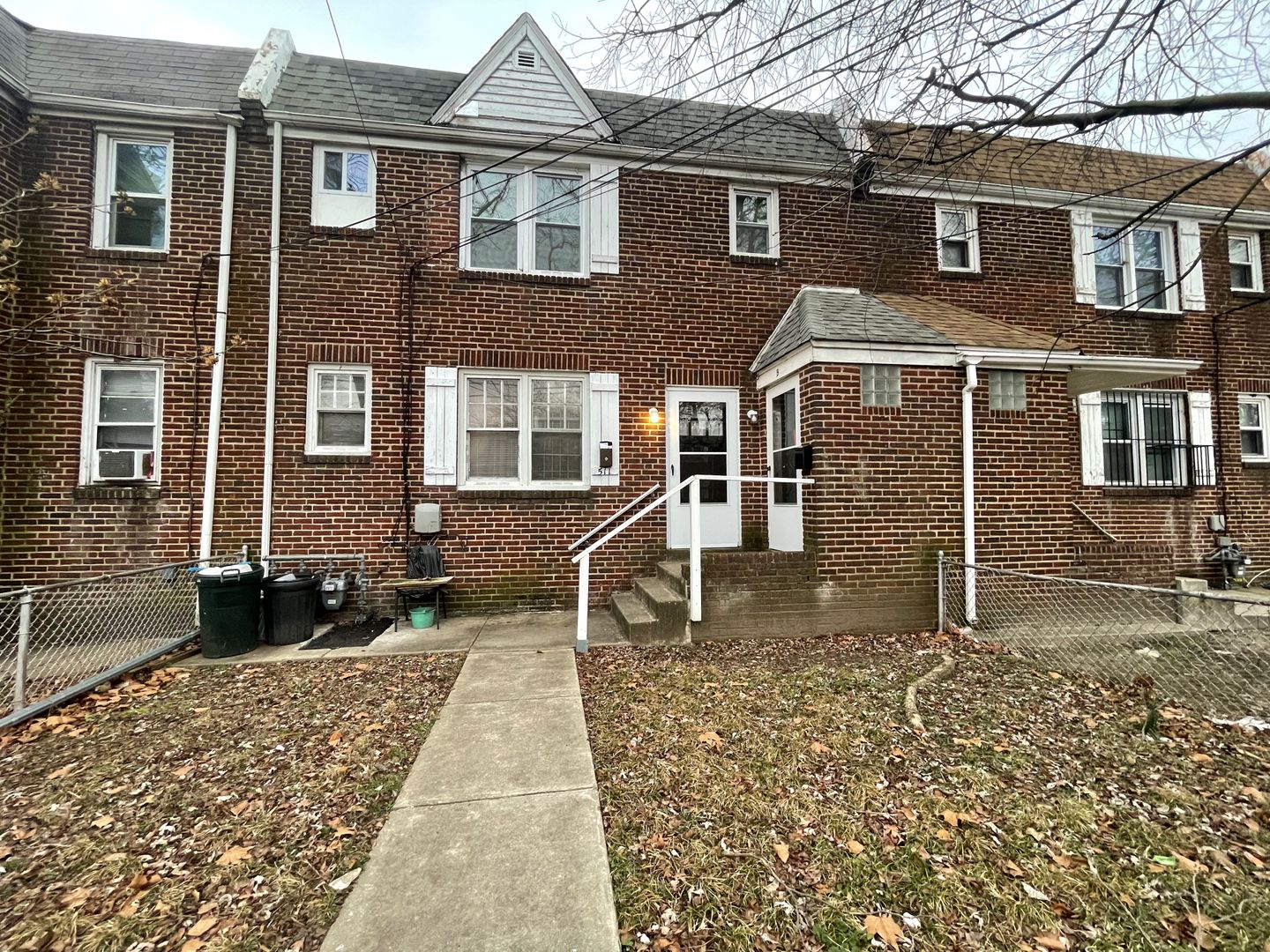 Camden Apartment: 511 Pfeiffer St.