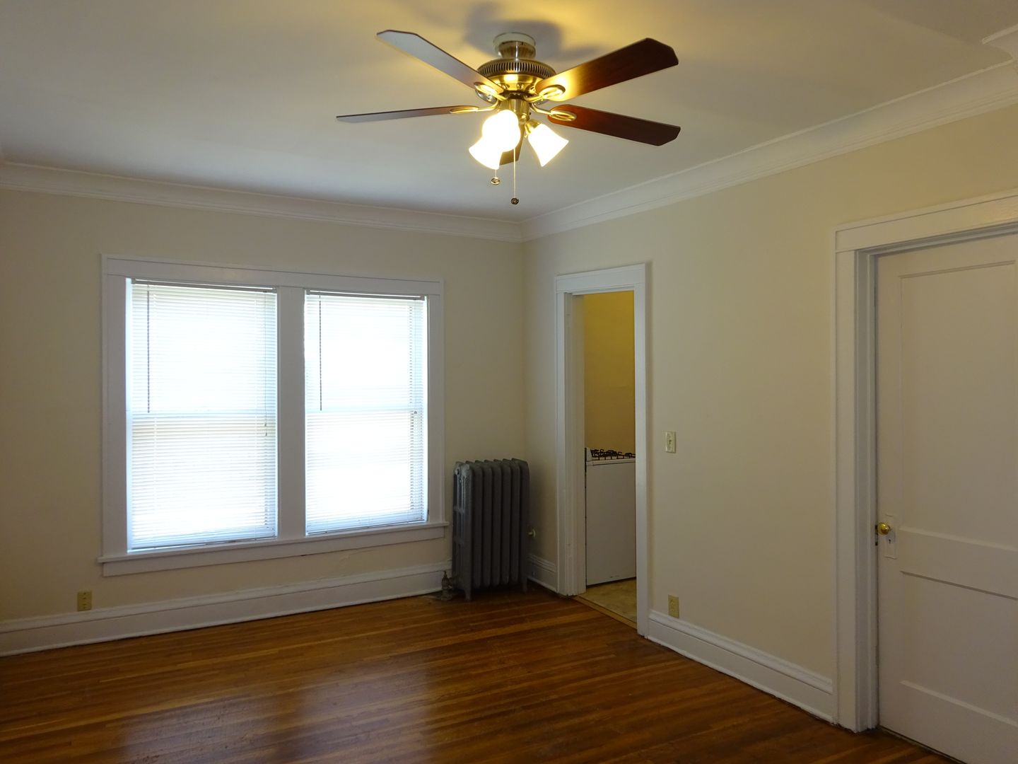 Minneapolis Apartment: 1815 First Avenue South