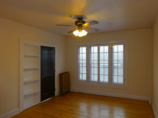 Sunny Top Corner Hardwood 1BR in Stevens, Walk Downtown, Pets OK! – photo 1