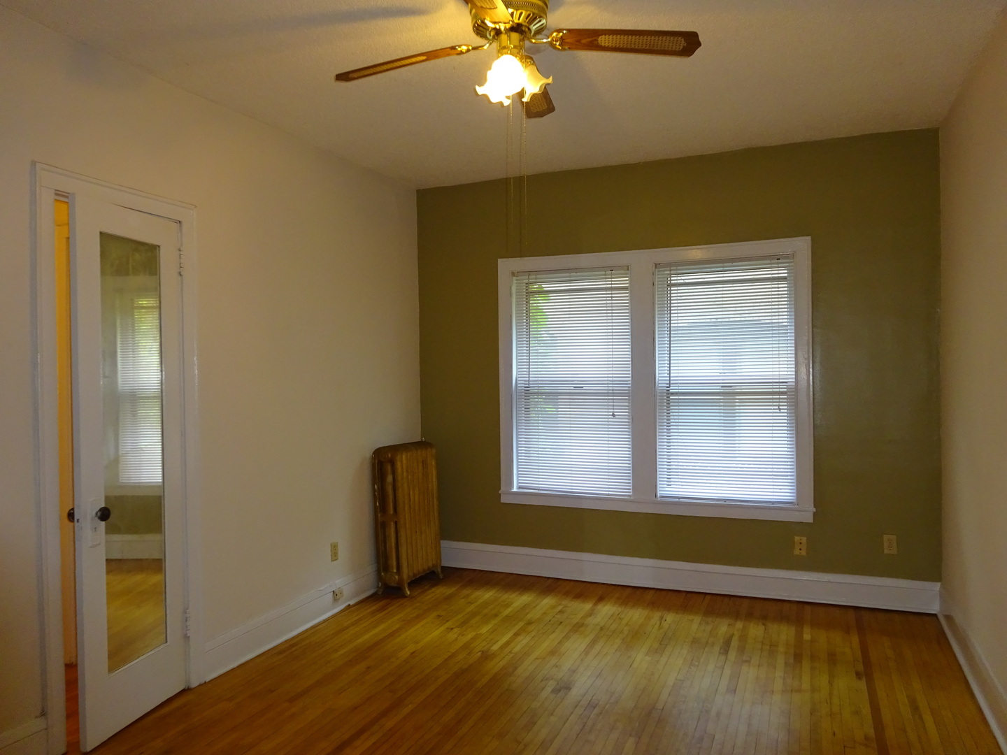 Minneapolis Apartment: 1530 LaSalle Avenue